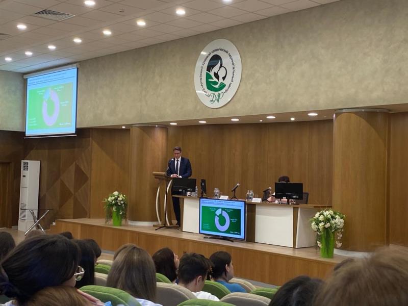 В Барнауле прошла научно-практическая конференция «Инфекционные болезни как междисциплинарная проблема 2023»