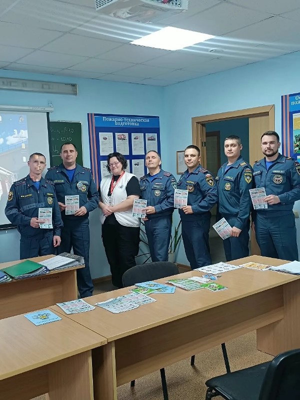 На страже огня и здоровья: сотрудники пожарной части №3 поговорили о профилактике ВИЧ и гепатитов В и С