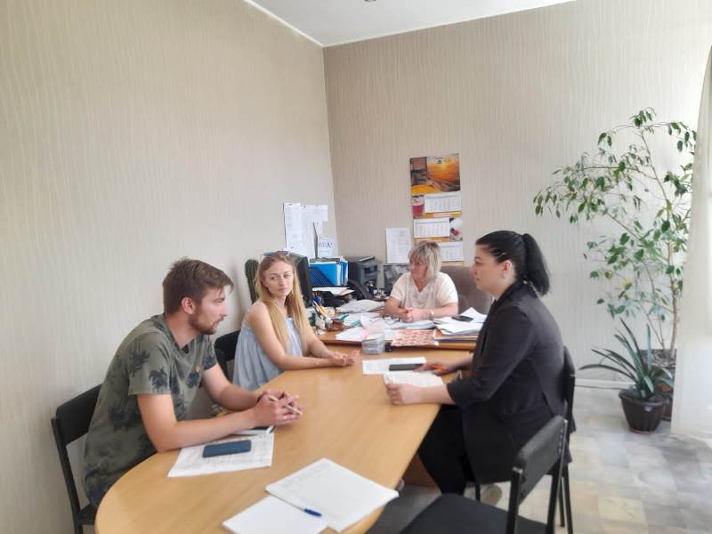 Специалисты Алтайского краевого центра СПИД продолжают реализацию волонтерских программ в Алтайском крае