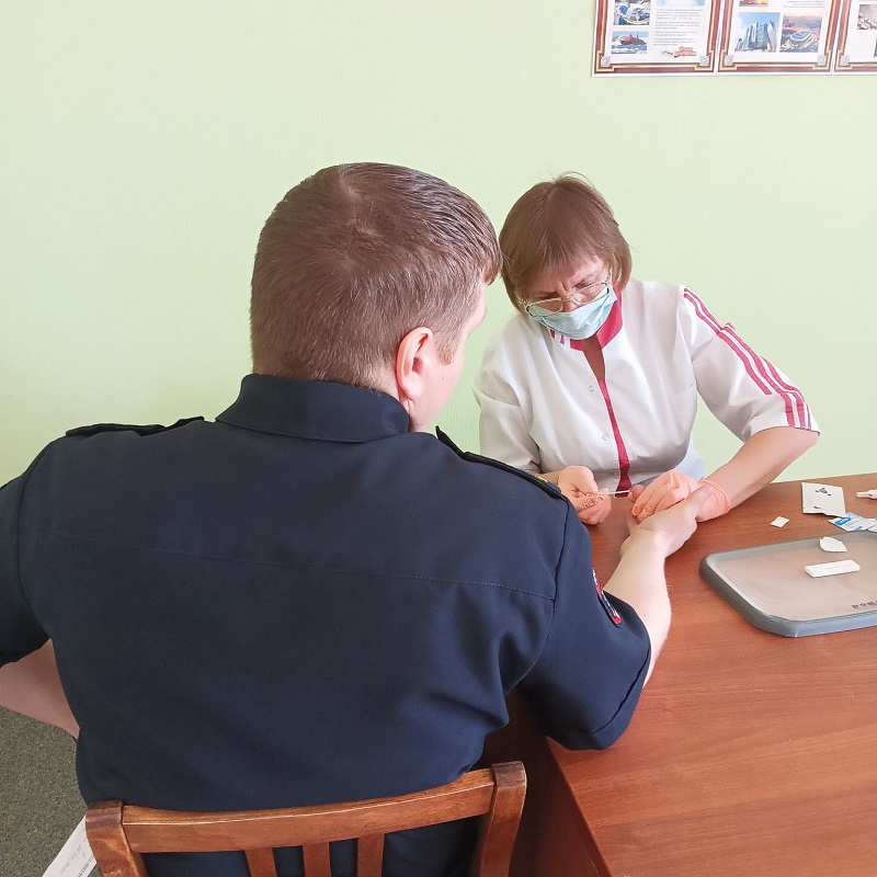 В Рубцовске проведены выездные акции по экспресс-тестированию на ВИЧ для сотрудников полиции