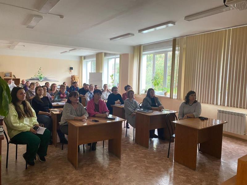 В сентябре и октябре в образовательных учреждениях города Бийска прошли семинары и видеолектории по профилактике ВИЧ-инфекции